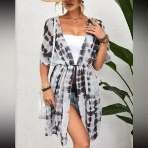 NWT Tara Diamond Tie Dye Style Kimono
